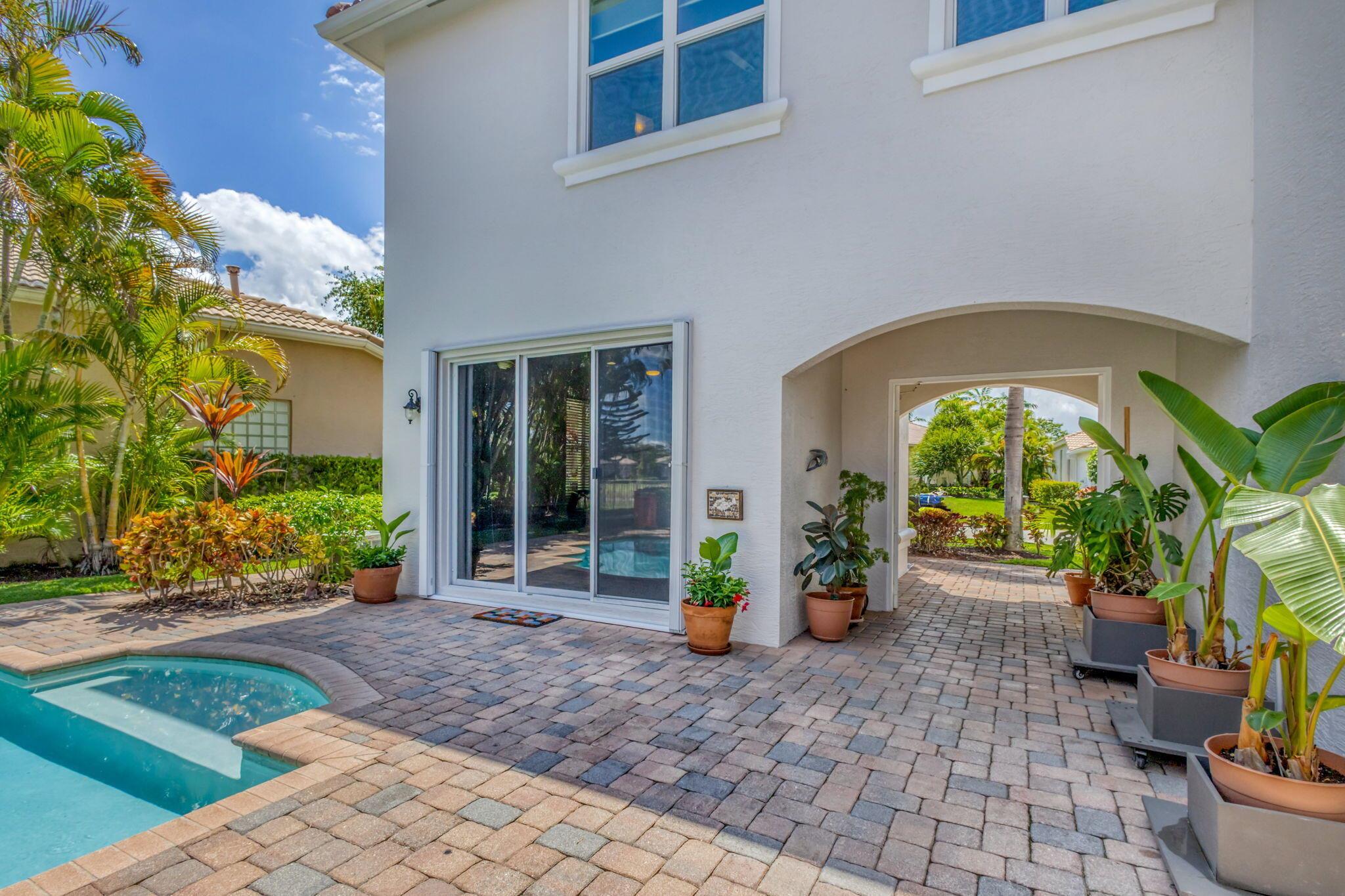 106 Sedona Way