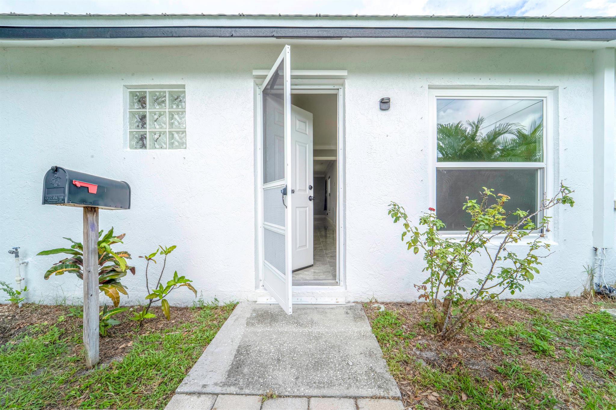 PORT ST LUCIE SECTION 21 - Residential Lease