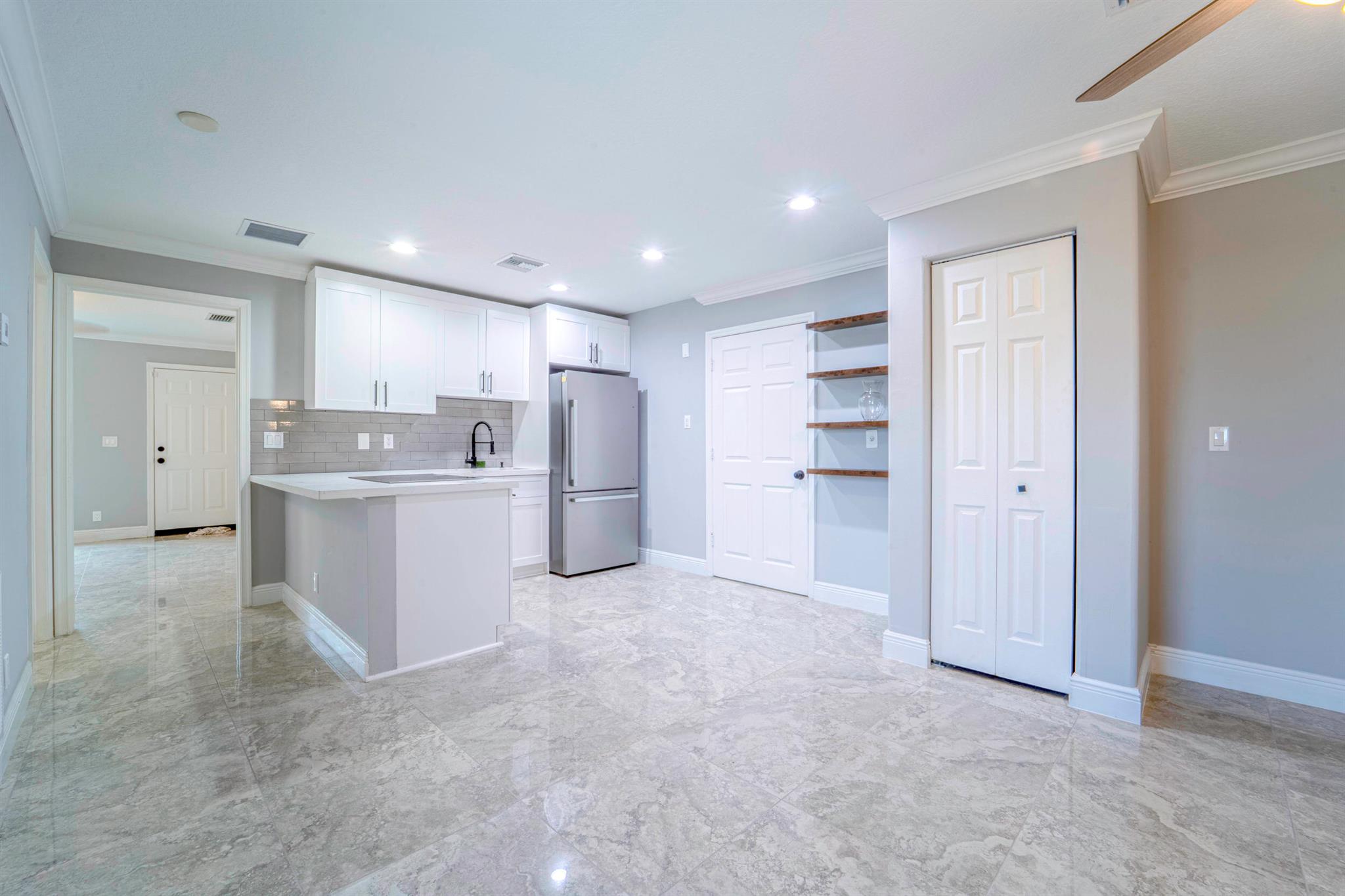 PORT ST LUCIE SECTION 21 - Residential Lease