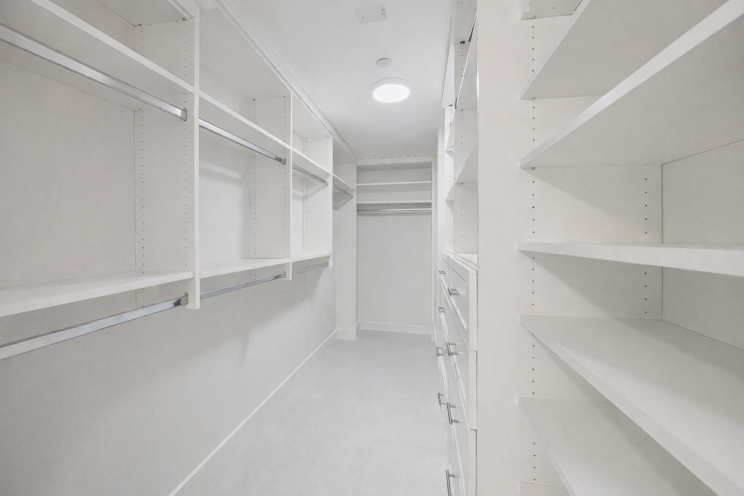 Martinique II - Residential