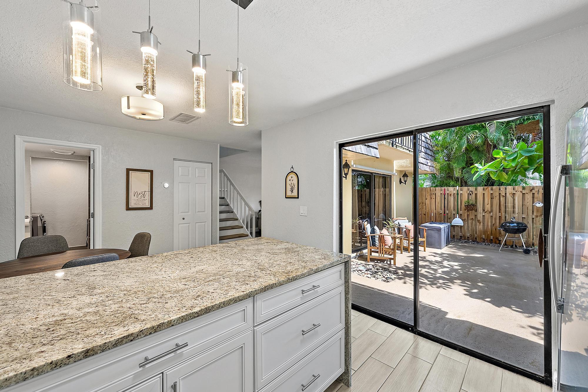 LAKEWOOD OF PALM SPRINGS - Residential