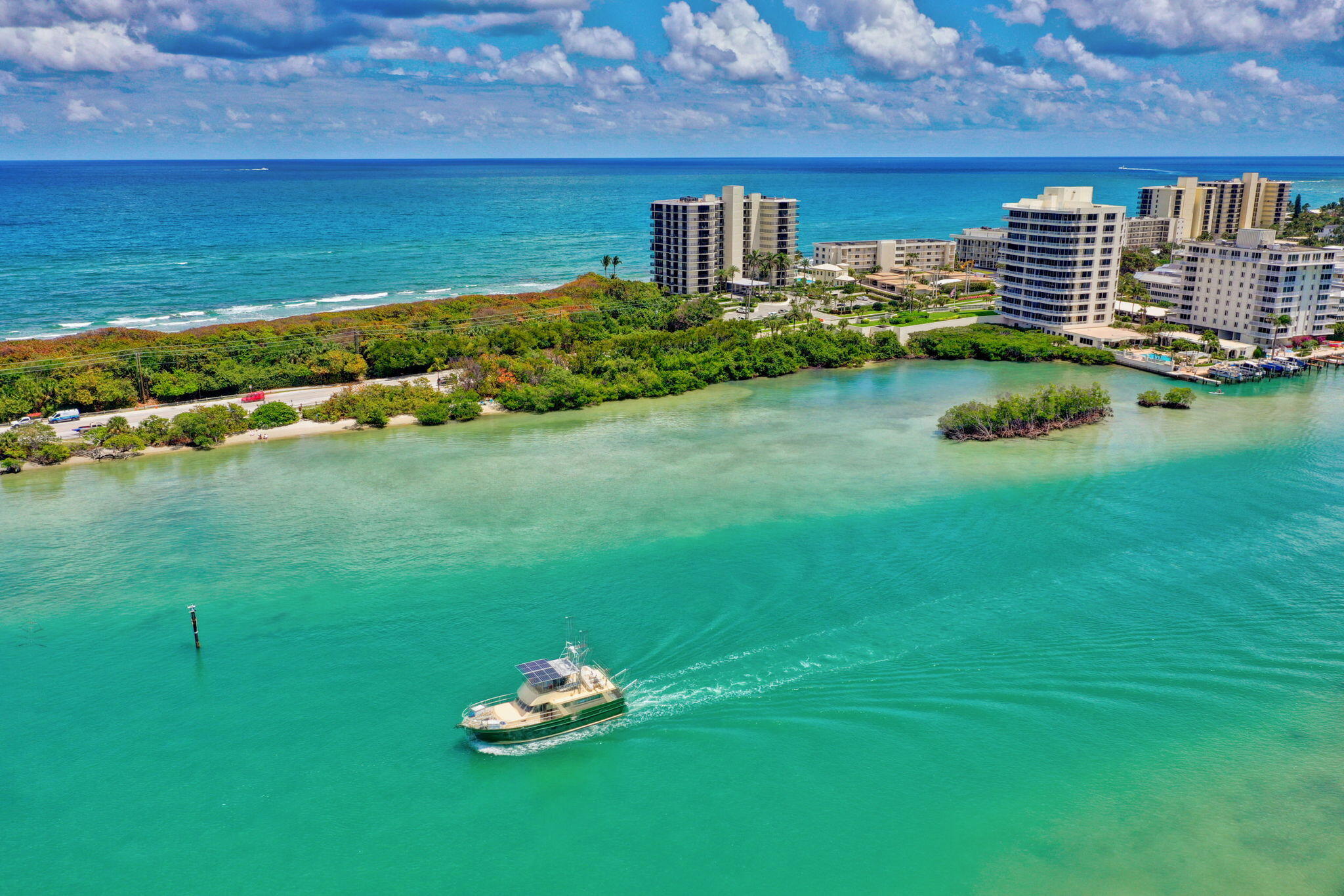 TEQUESTA TOWERS CONDO - Residential