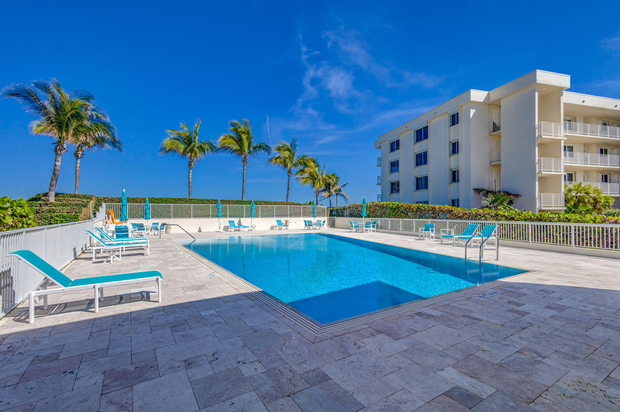 TEQUESTA TOWERS CONDO - Residential