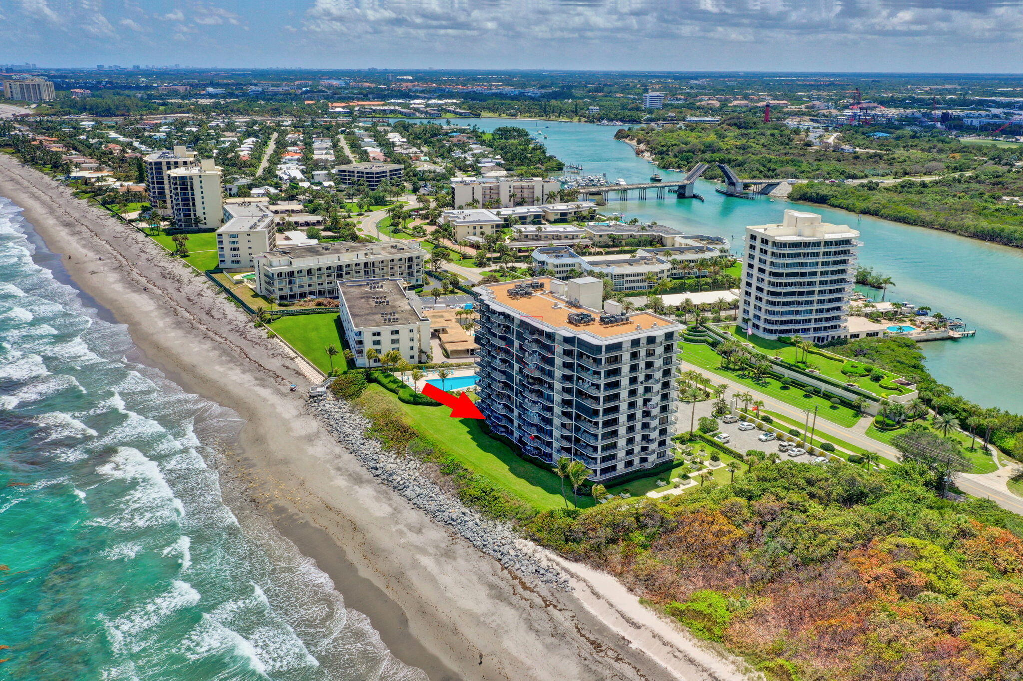 TEQUESTA TOWERS CONDO - Residential