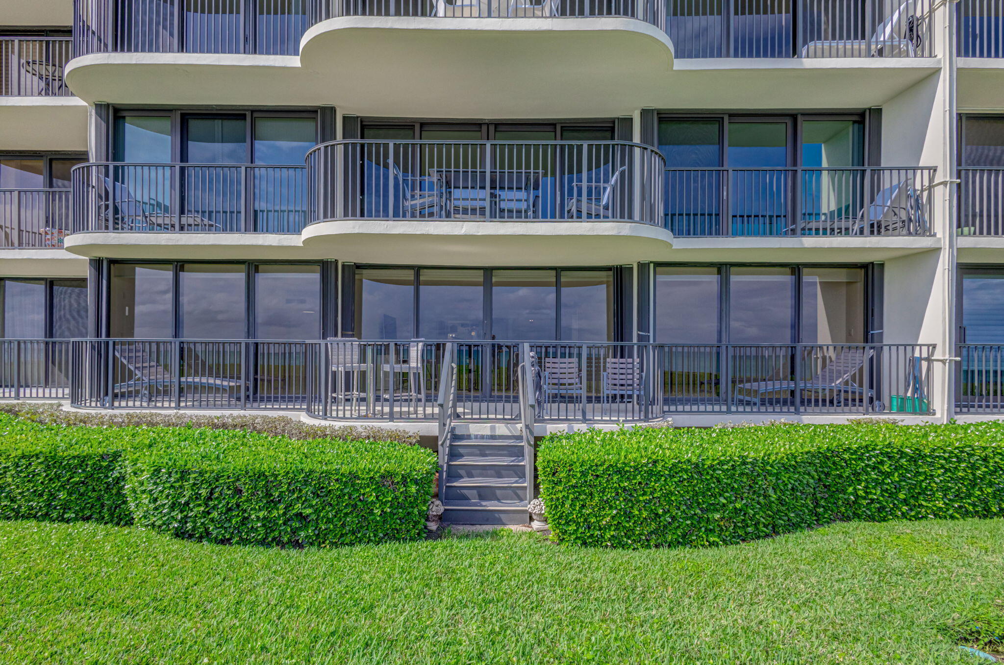 TEQUESTA TOWERS CONDO - Residential