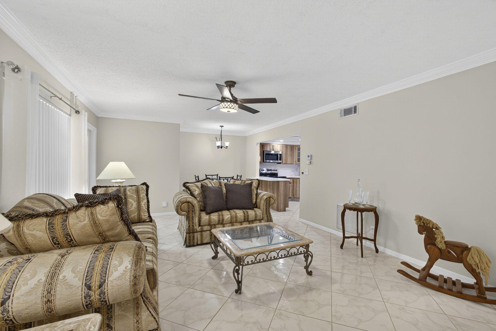 PINE RIDGE SOUTH III COND - Residential