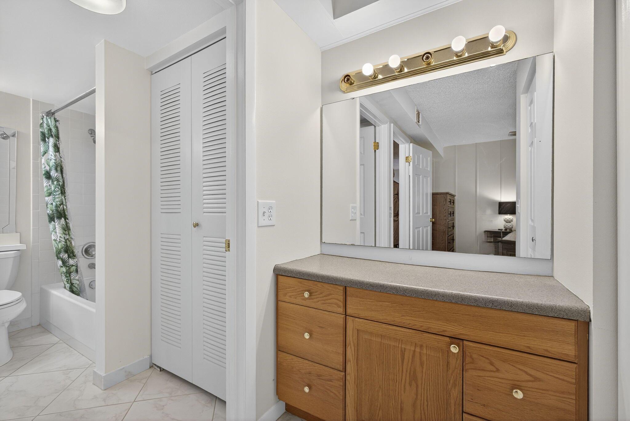 PINE RIDGE SOUTH III COND - Residential