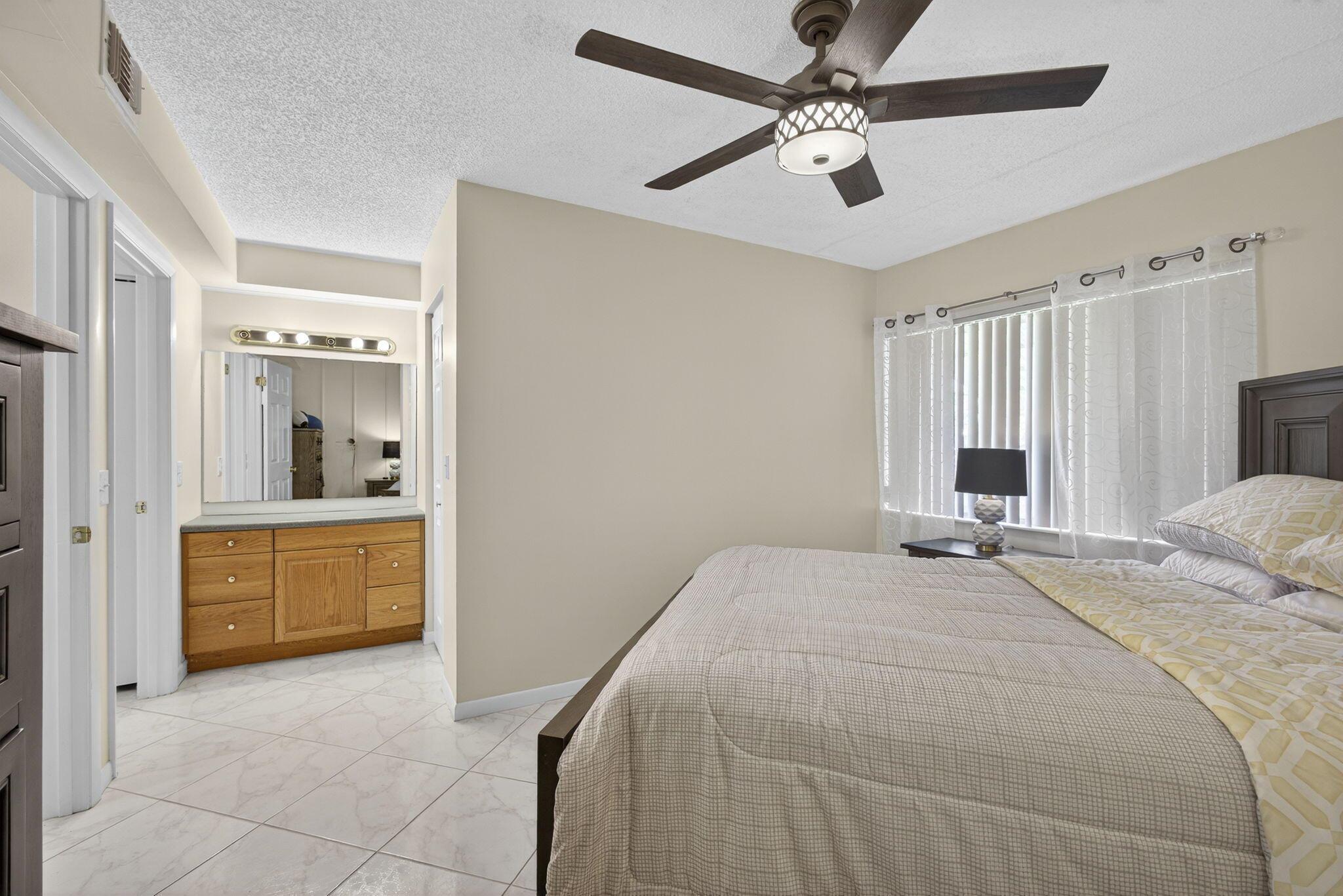 PINE RIDGE SOUTH III COND - Residential