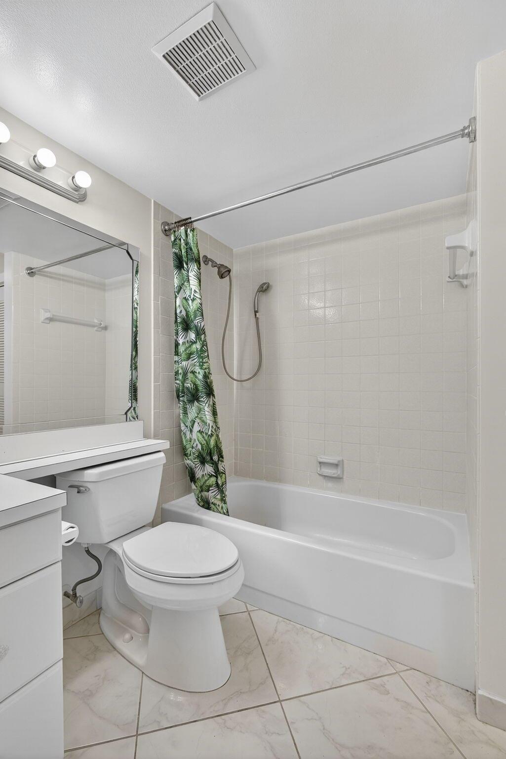 PINE RIDGE SOUTH III COND - Residential