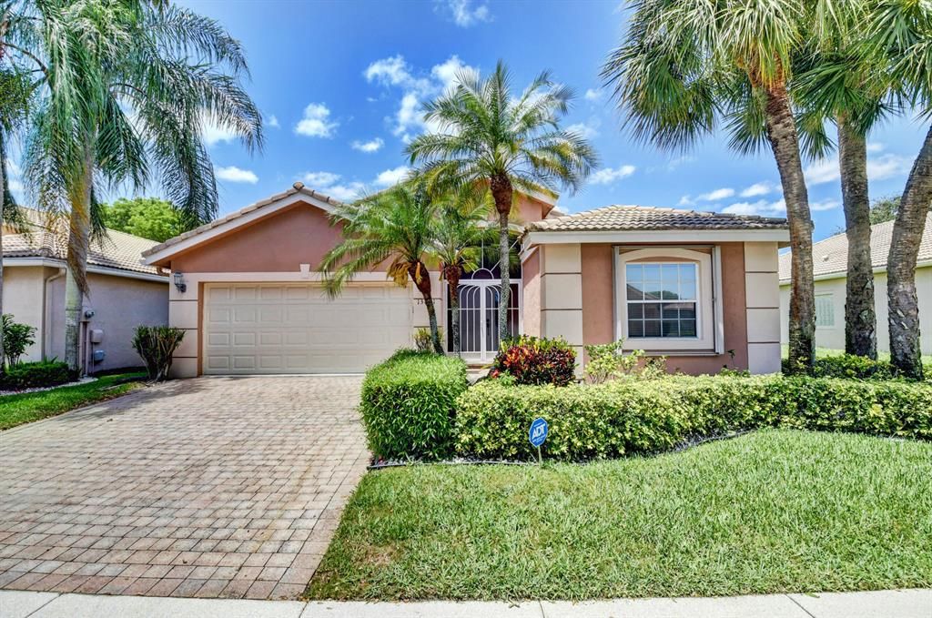 Photo of 13831 Via Nidia, Delray Beach, FL 33446 (MLS # R10889520)