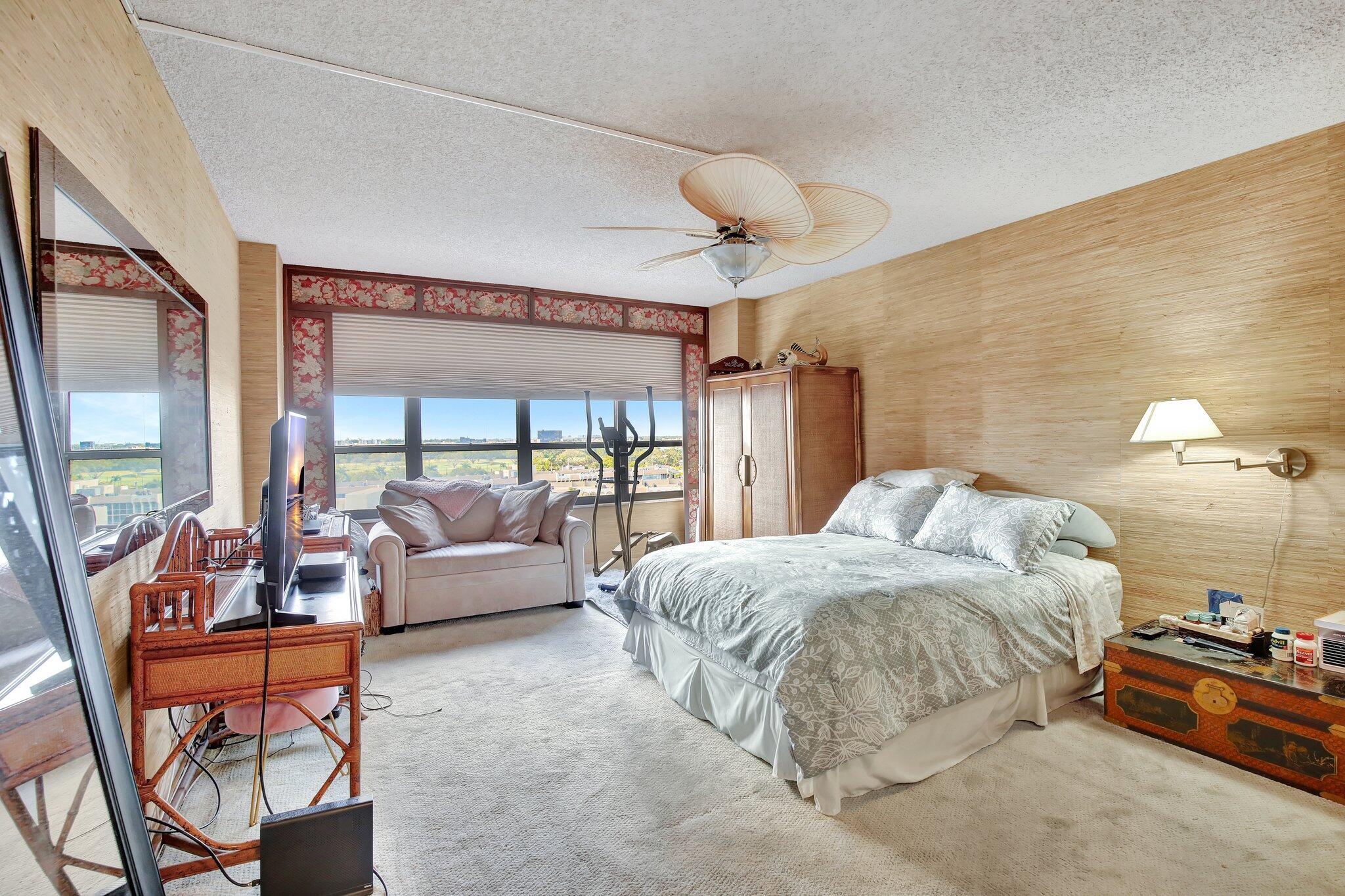 OLYMPUS CONDO PHASE - Residential