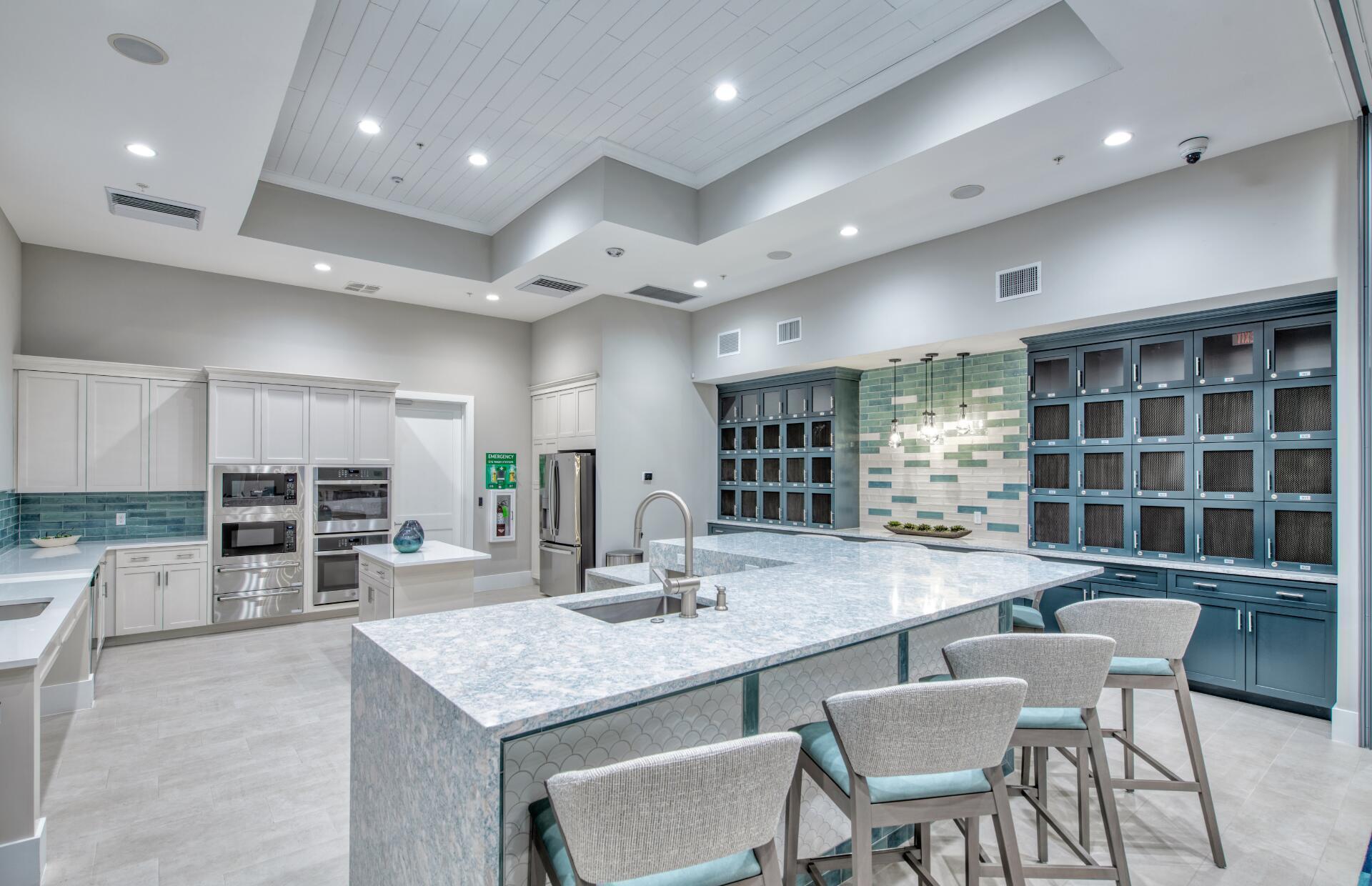 DEL WEBB TRADITION - Residential
