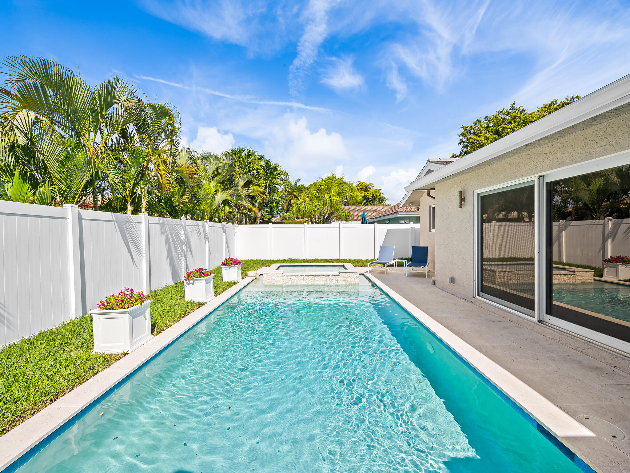 IMPERIAL POINT 5 SEC - Residential