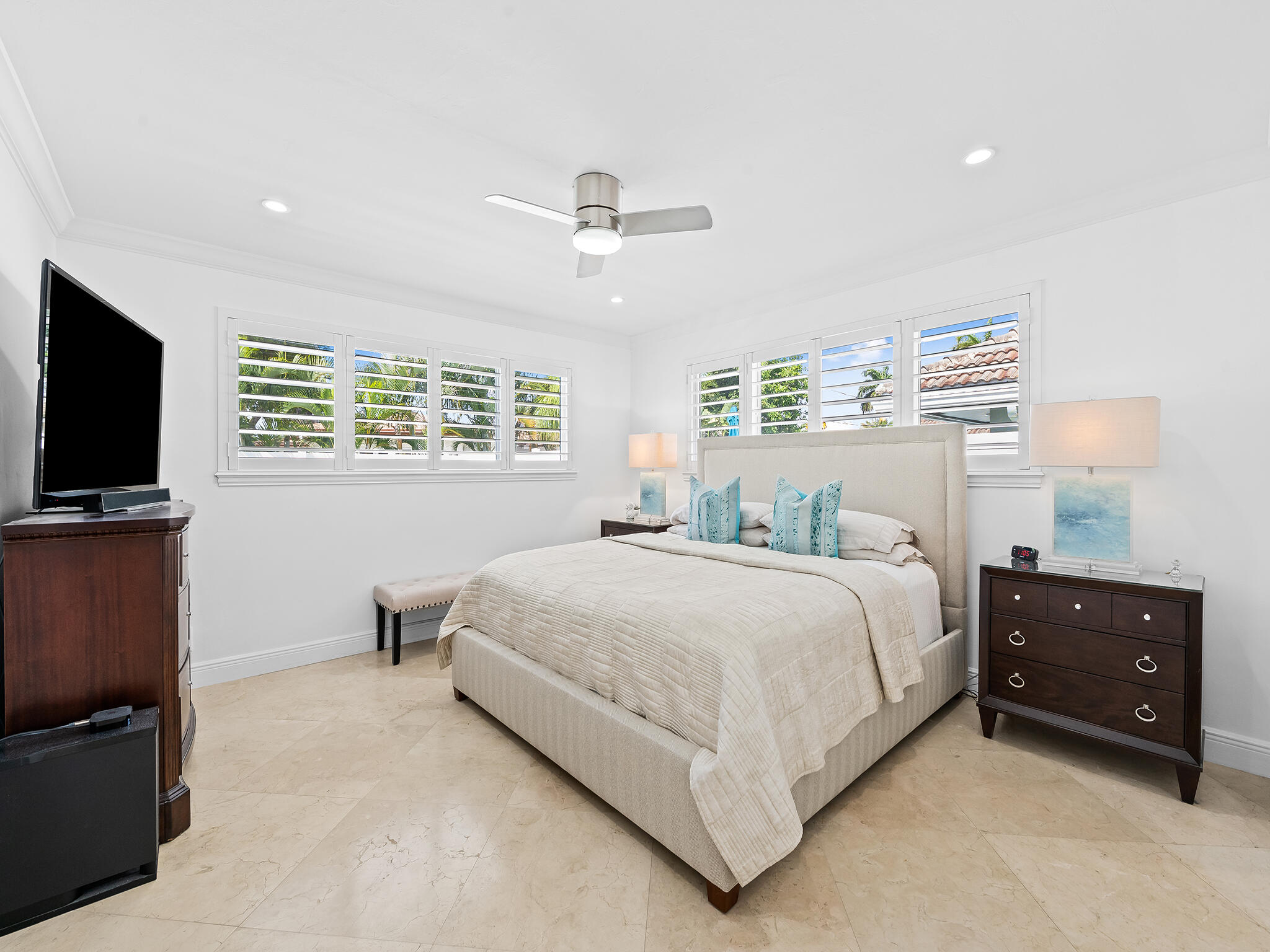 IMPERIAL POINT 5 SEC - Residential