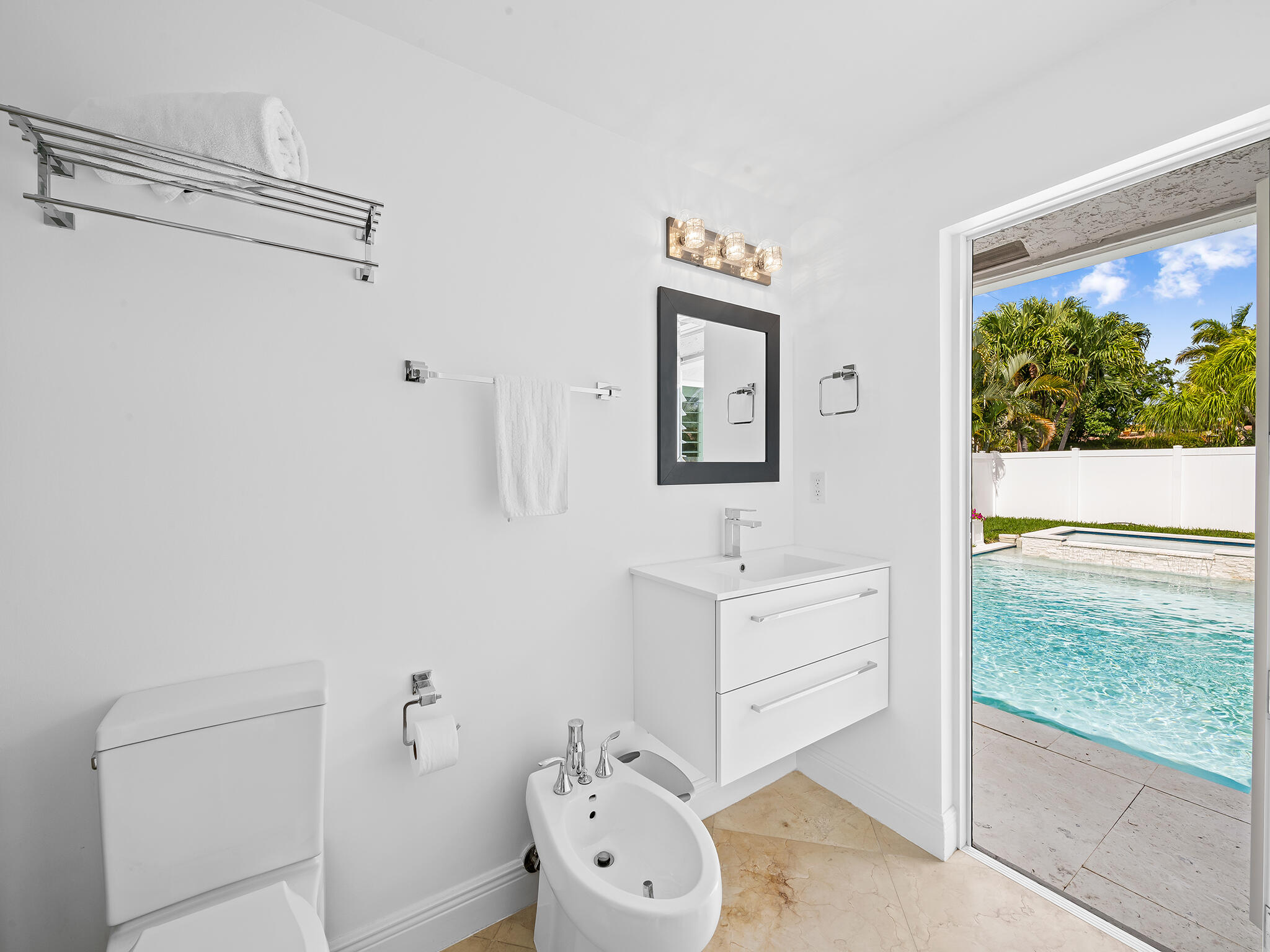 IMPERIAL POINT 5 SEC - Residential