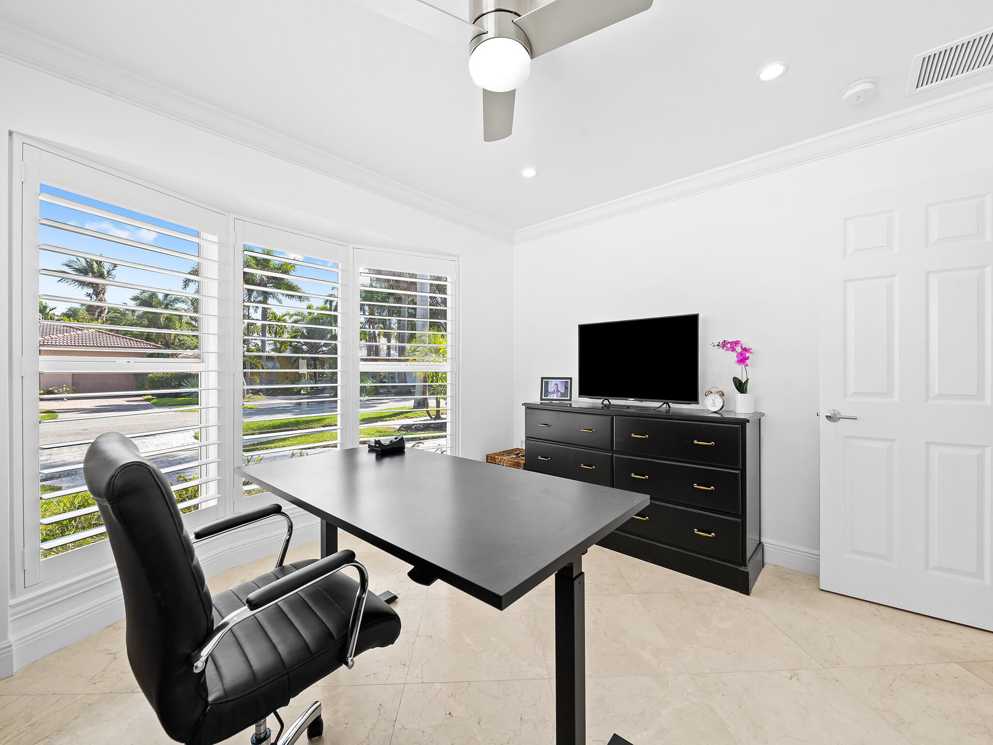 IMPERIAL POINT 5 SEC - Residential