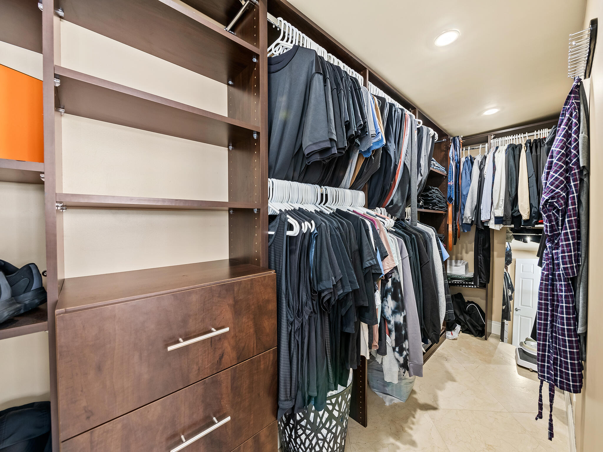 IMPERIAL POINT 5 SEC - Residential