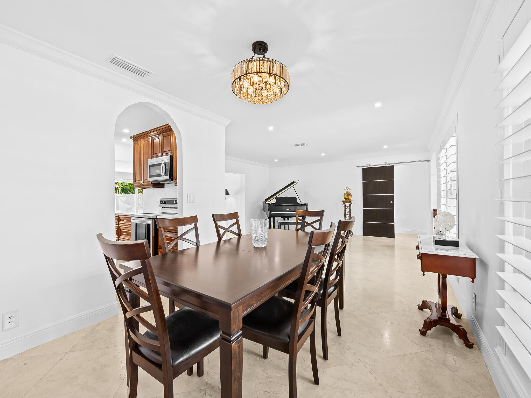 IMPERIAL POINT 5 SEC - Residential