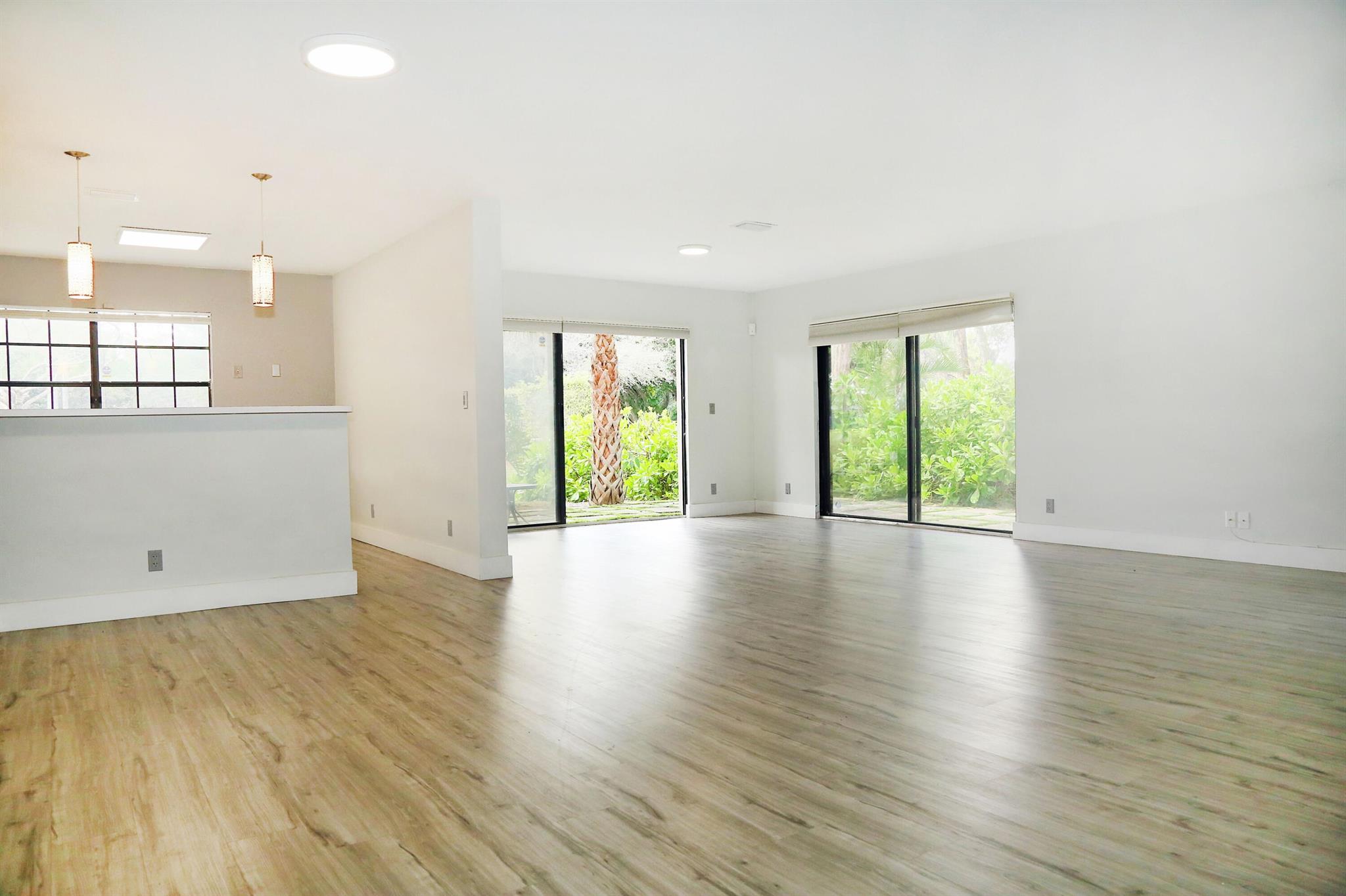 PROVENCE CONDO - Residential Lease