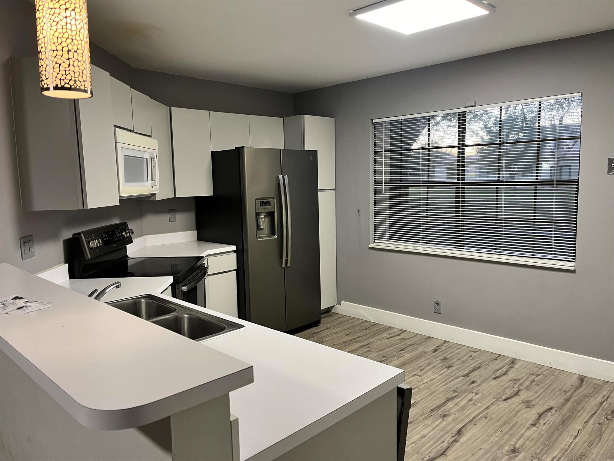 PROVENCE CONDO - Residential Lease