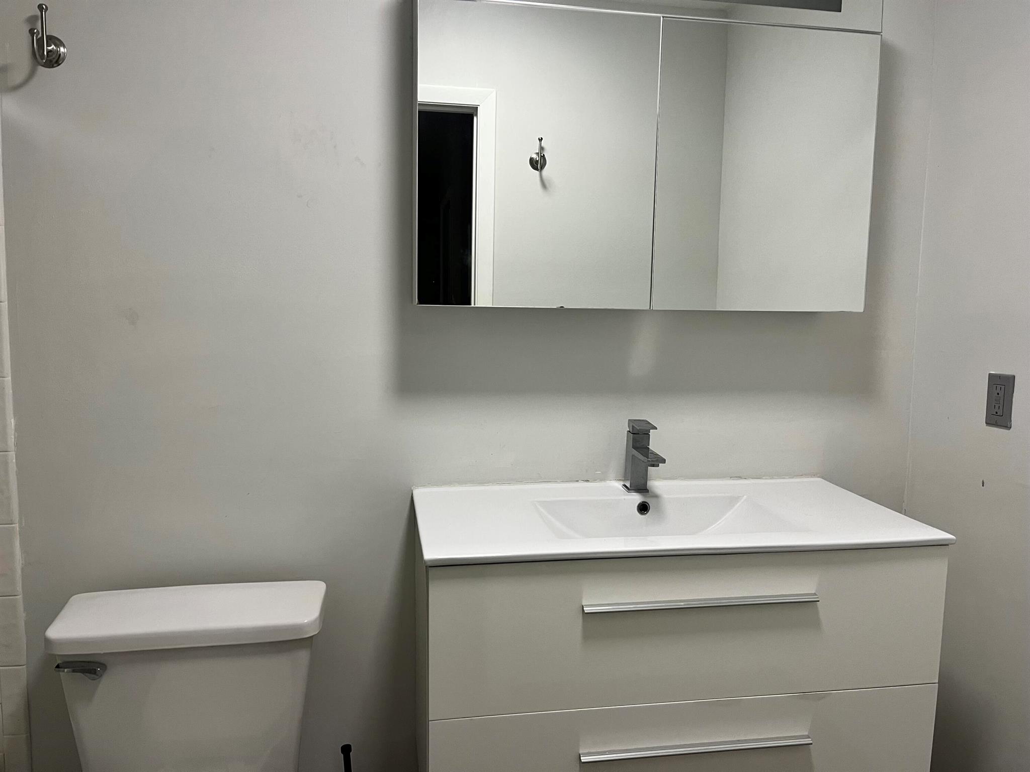 PROVENCE CONDO - Residential Lease