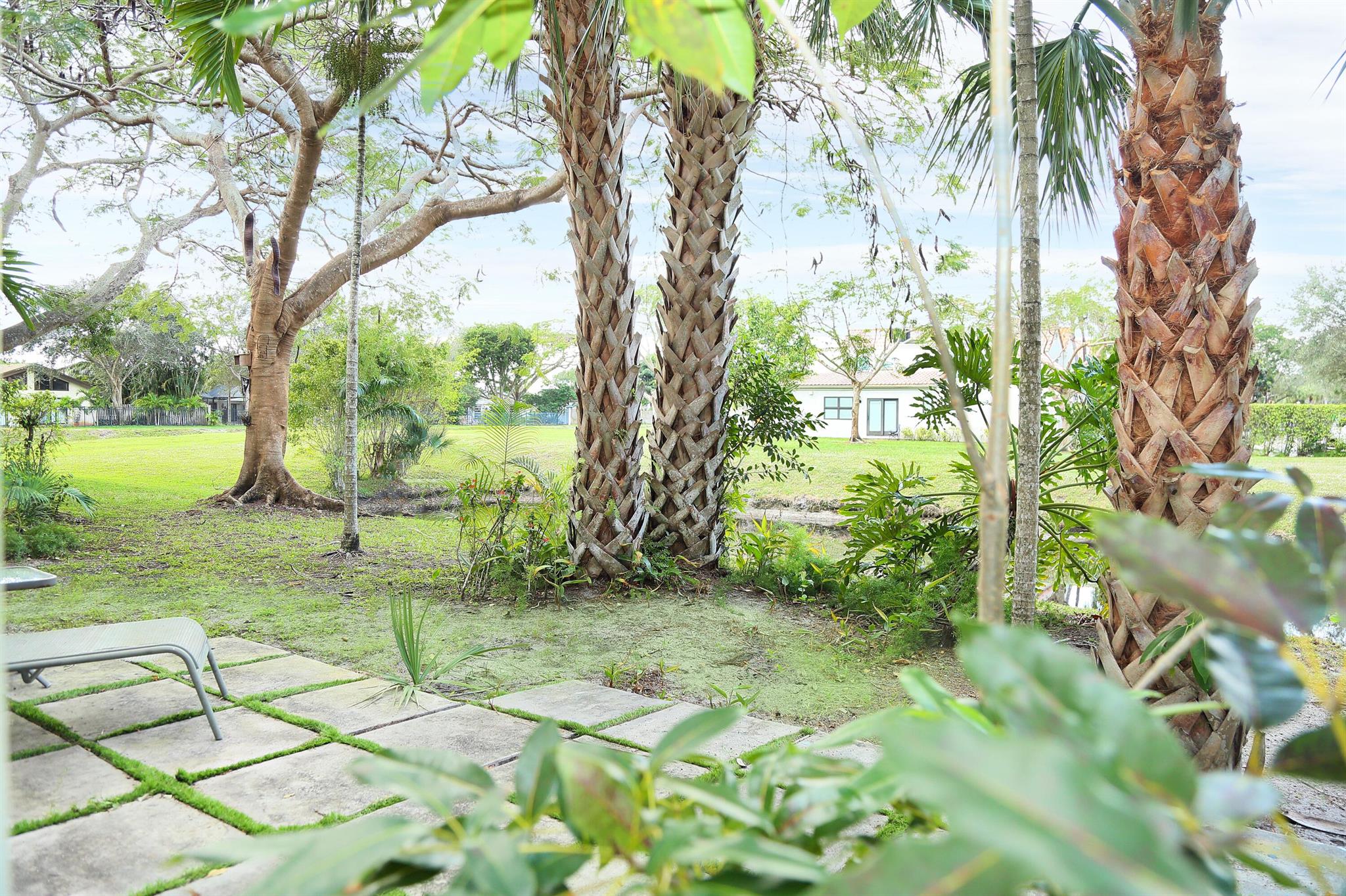 PROVENCE CONDO - Residential Lease