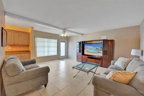 1300 N 12th Ct Unit 7B, Hollywood, FL 33019 - MLS#: F10494581
