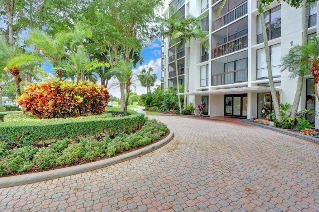 Photo of 1841 Bridgewood Drive, Boca Raton, FL 33434 (MLS # R11097332)