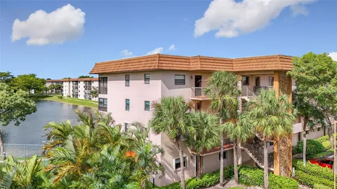 4930 E Sabal Palm Blvd Unit 301, Tamarac, FL 33319 - MLS#: F10470742