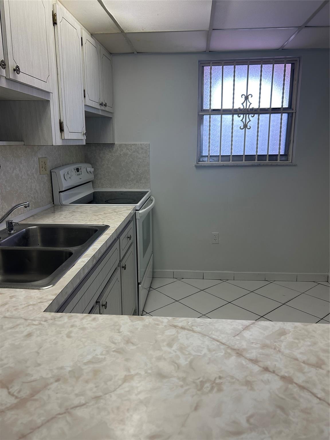 Westland Courts Condo - Residential Lease