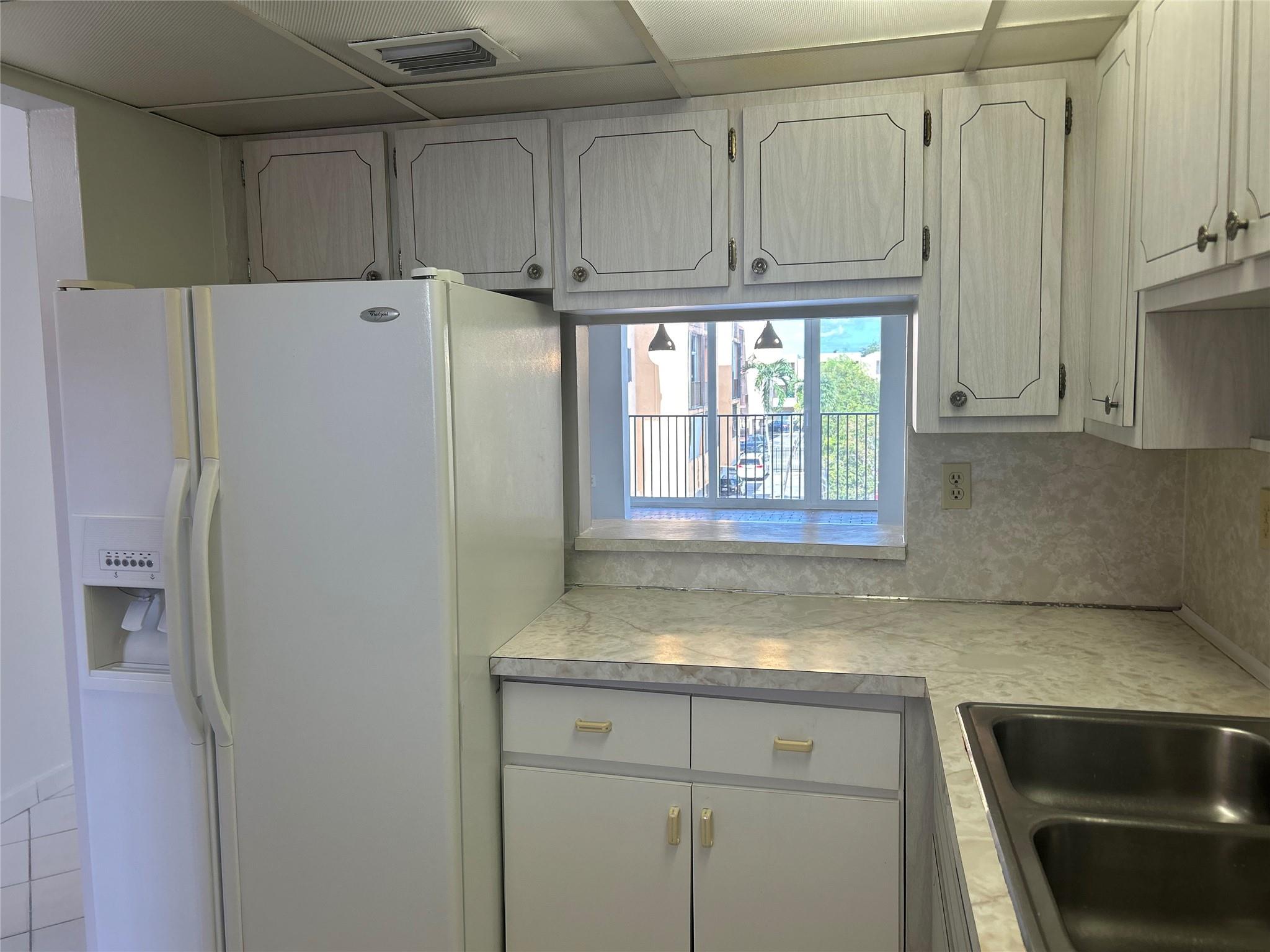 Westland Courts Condo - Residential Lease