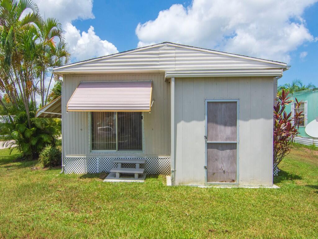 Spanish Lakes Riverfront - Residential