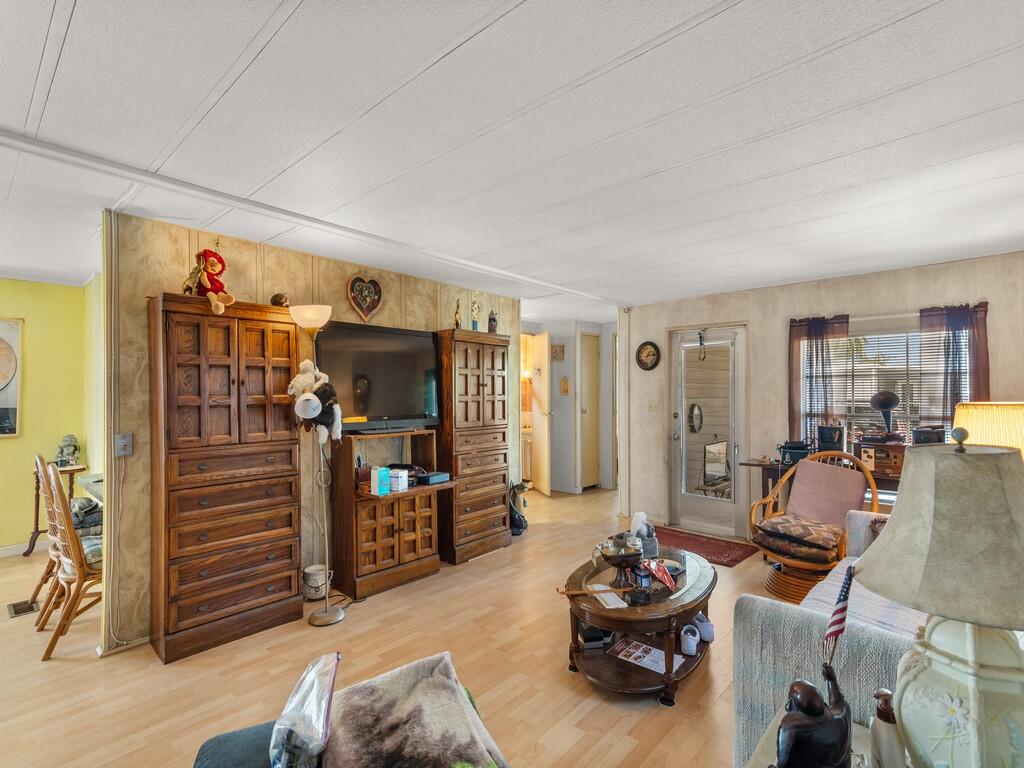 Spanish Lakes Riverfront - Residential