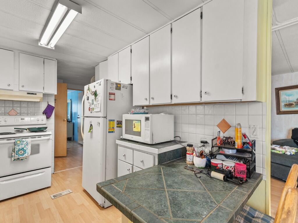 Spanish Lakes Riverfront - Residential