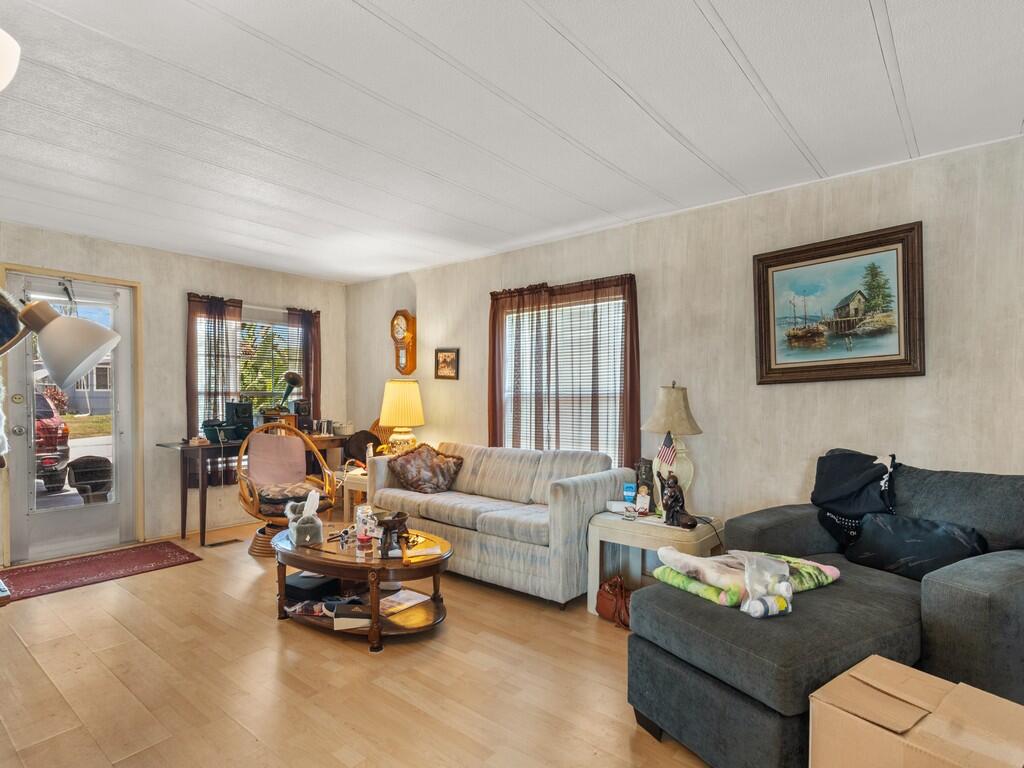 Spanish Lakes Riverfront - Residential