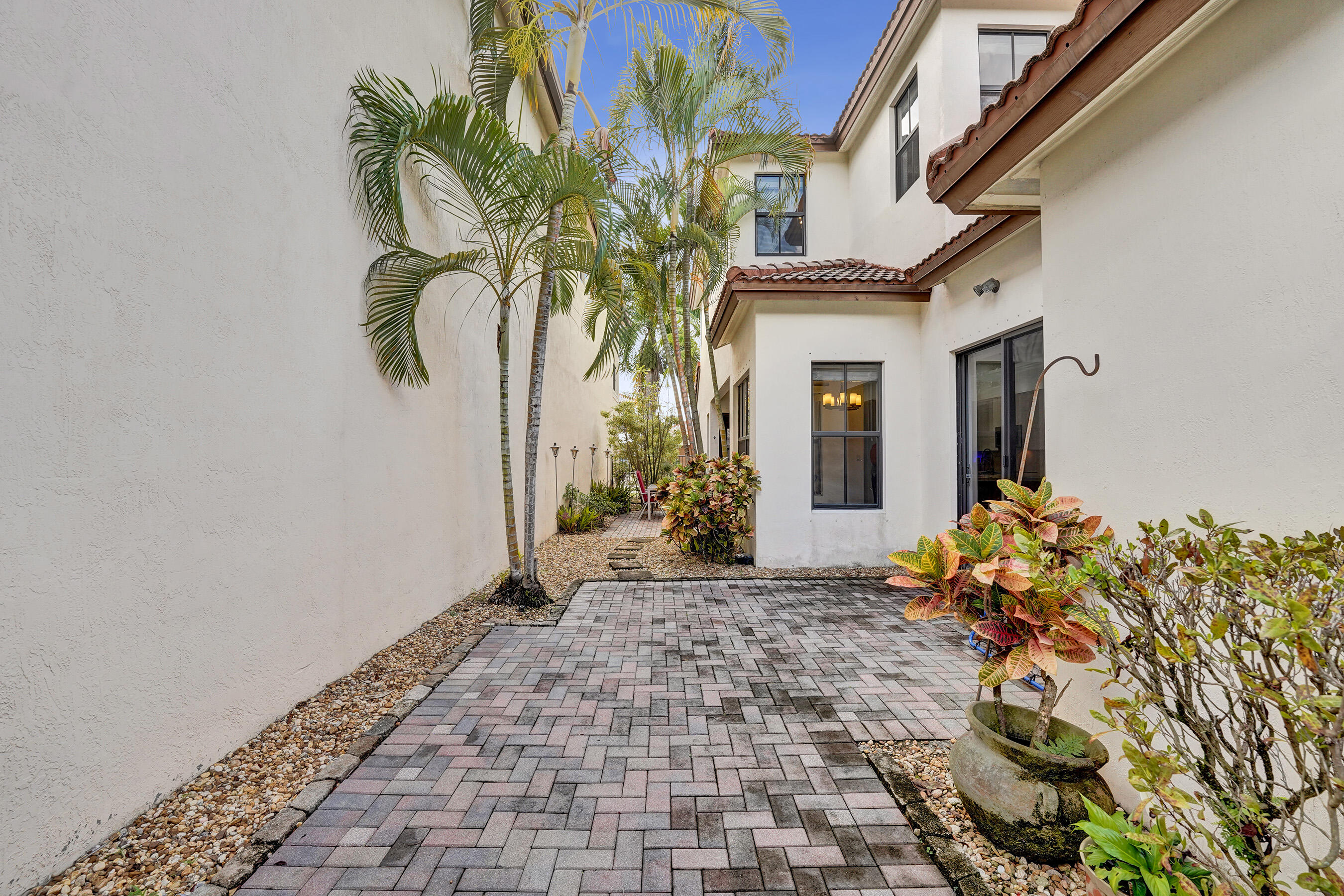 MONTERRA PLAT - Residential Lease
