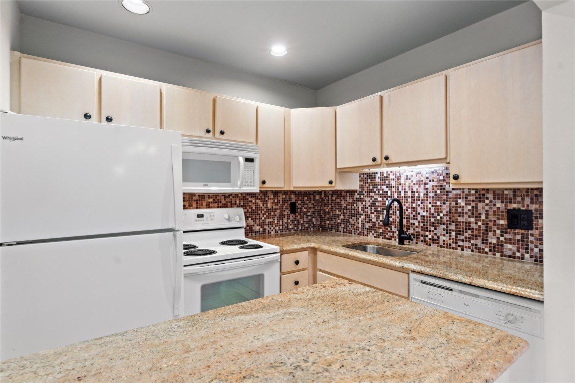 Cypress Club Condo - Residential