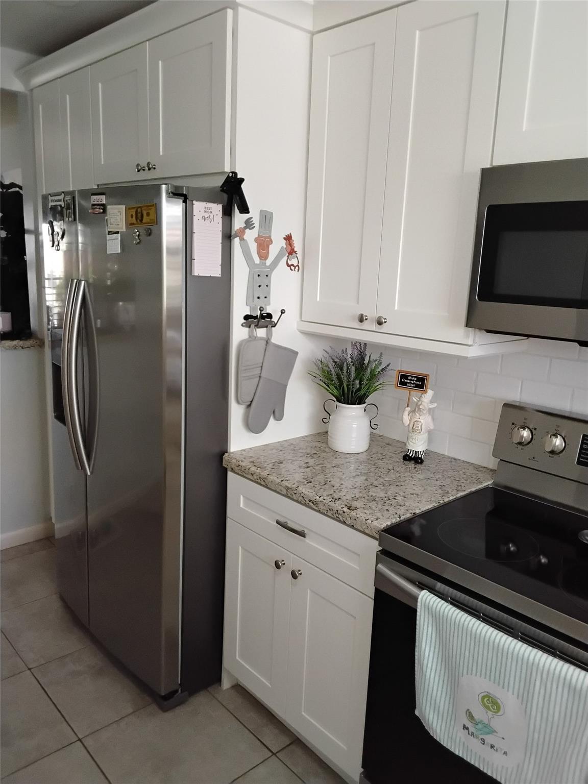 10433 Sunrise Lakes Blvd 408