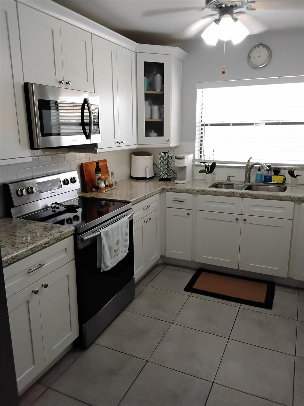 10433 Sunrise Lakes Blvd 408