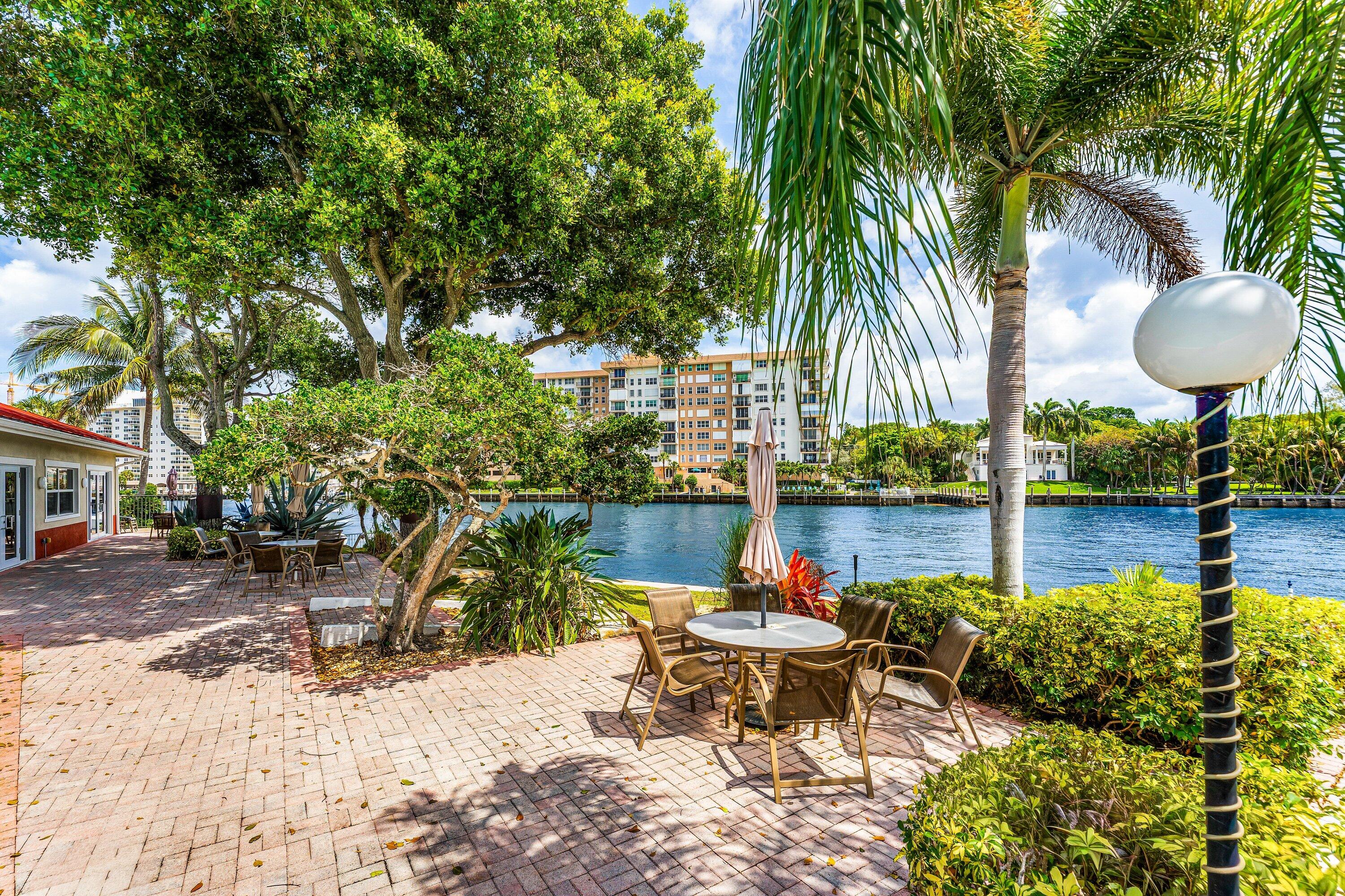PALM-AIRE AT CORAL KEY - Residential
