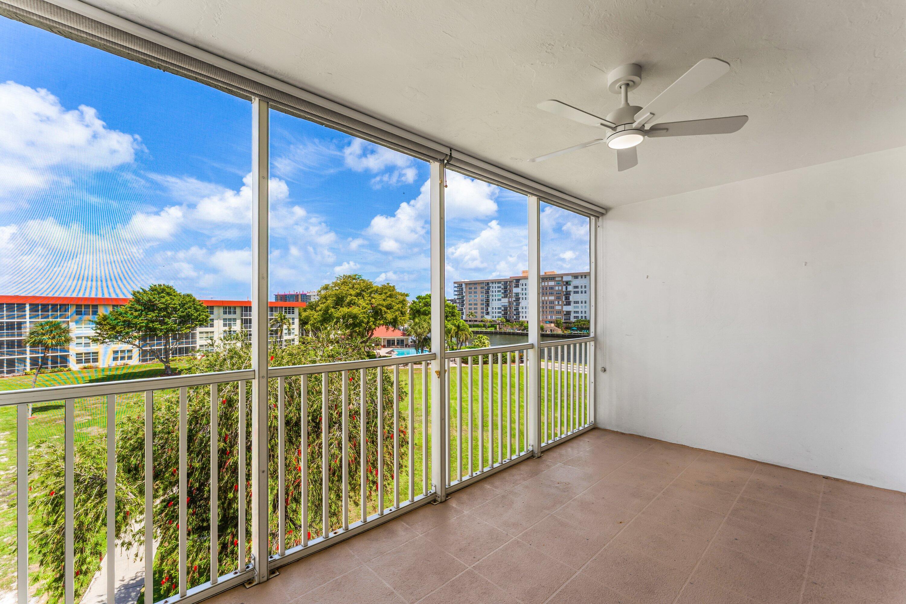 PALM-AIRE AT CORAL KEY - Residential