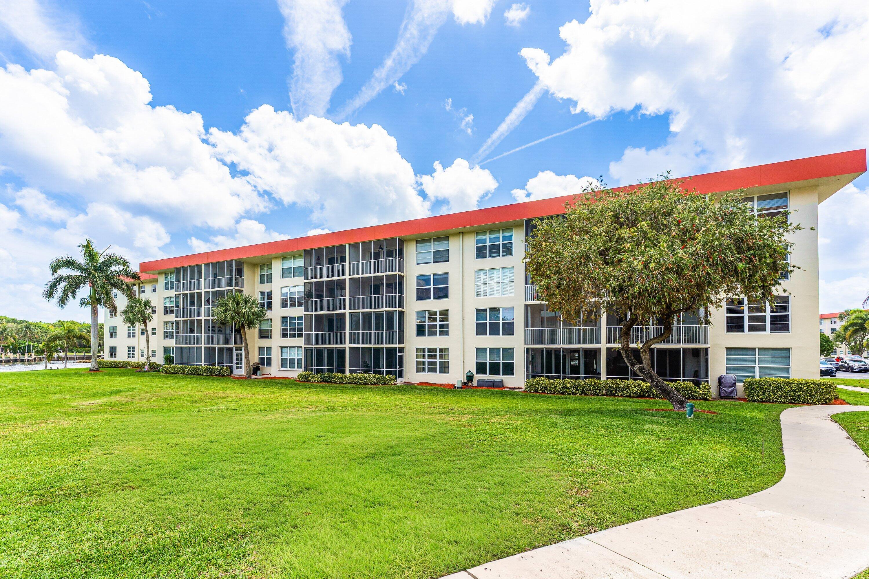 PALM-AIRE AT CORAL KEY - Residential