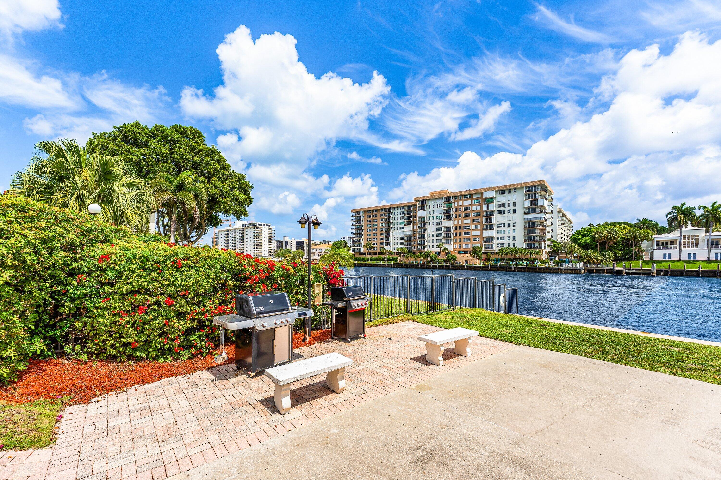 PALM-AIRE AT CORAL KEY - Residential