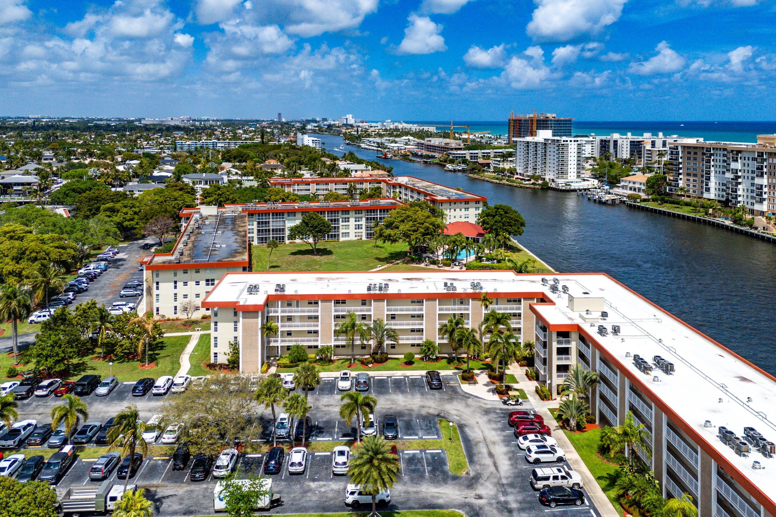 PALM-AIRE AT CORAL KEY - Residential