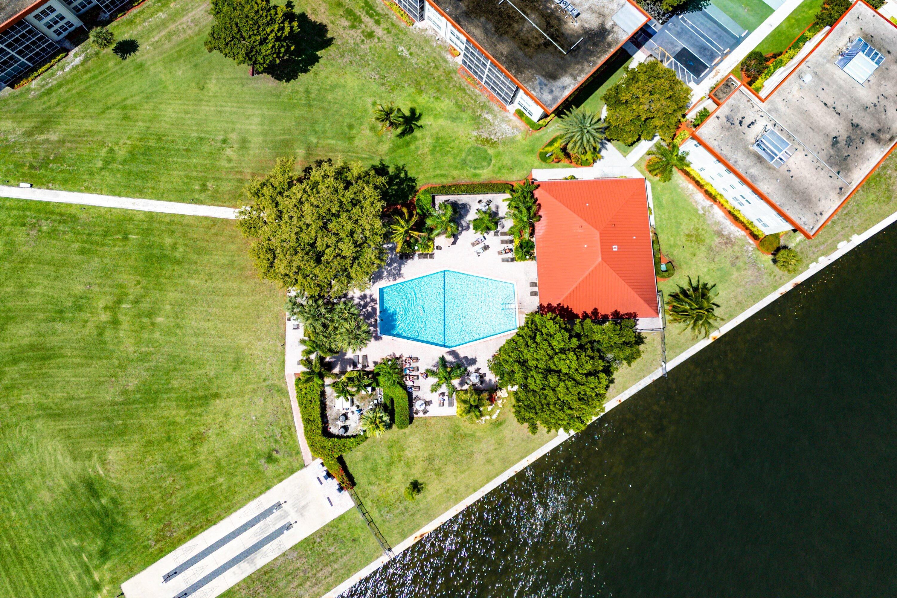 PALM-AIRE AT CORAL KEY - Residential