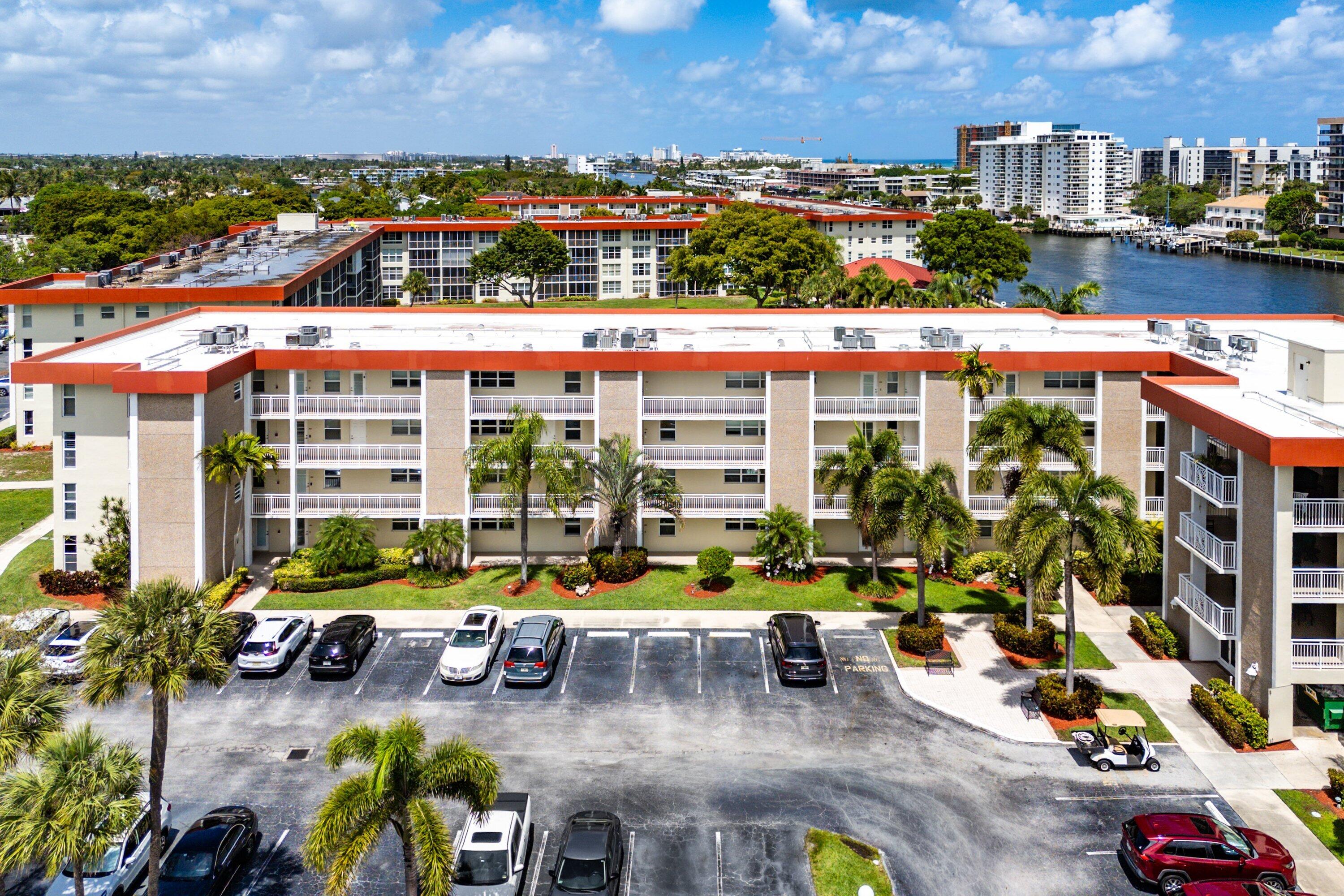 PALM-AIRE AT CORAL KEY - Residential