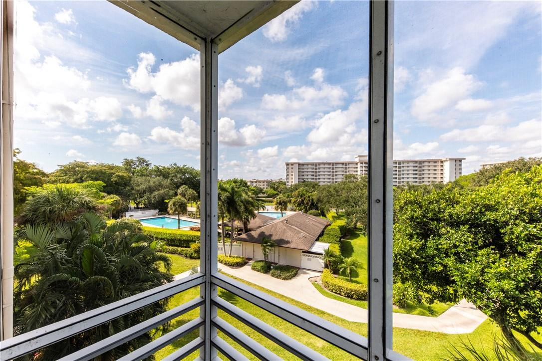 Palm Aire Country Club - Residential