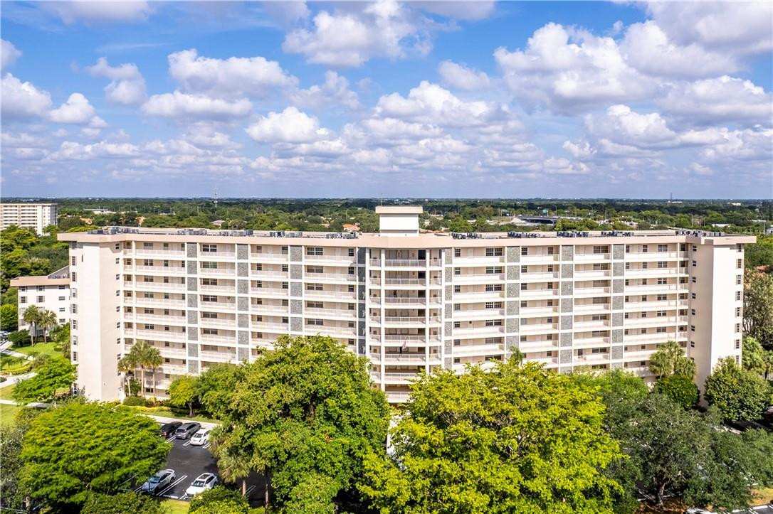Palm Aire Country Club - Residential