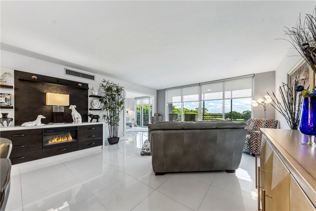 Palm Aire Country Club - Residential