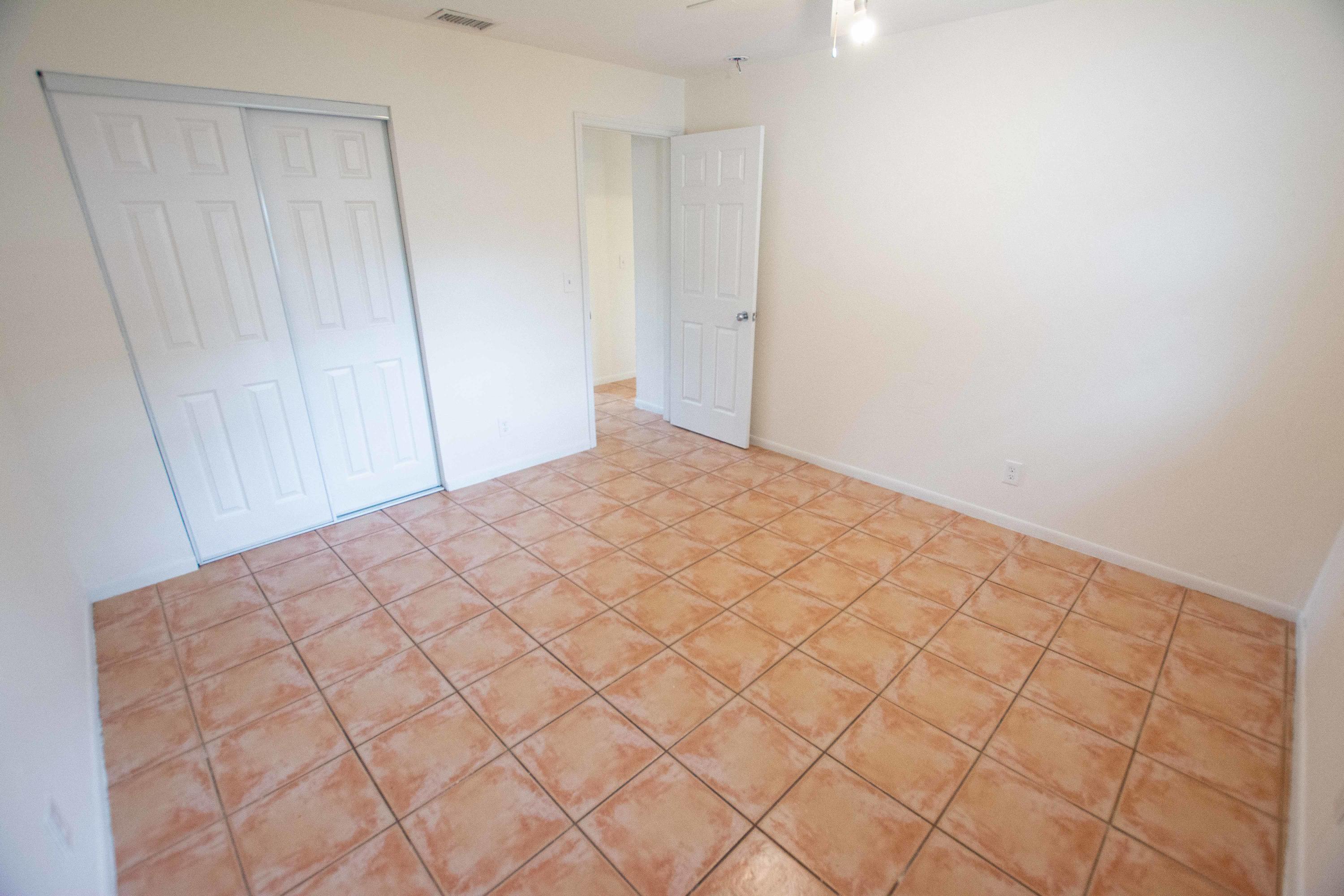 ROAN COURT - Residential Lease